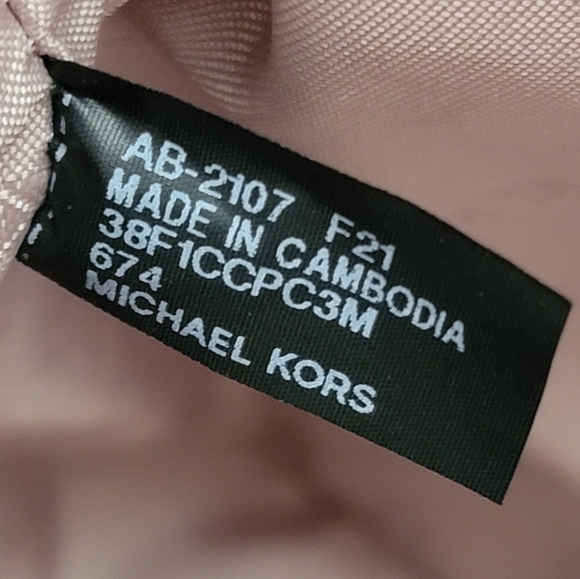 Michael Kors Cindy LG Crossbody Pink - Picture 4 of 6
